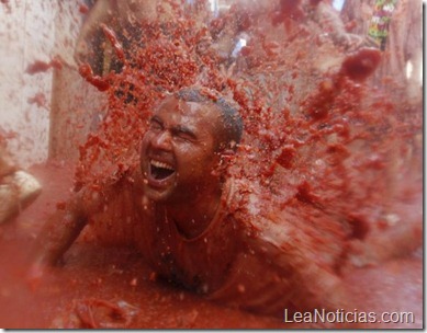 Tomatina Buñol 2011 Burbujas De Deseo 07-580x452