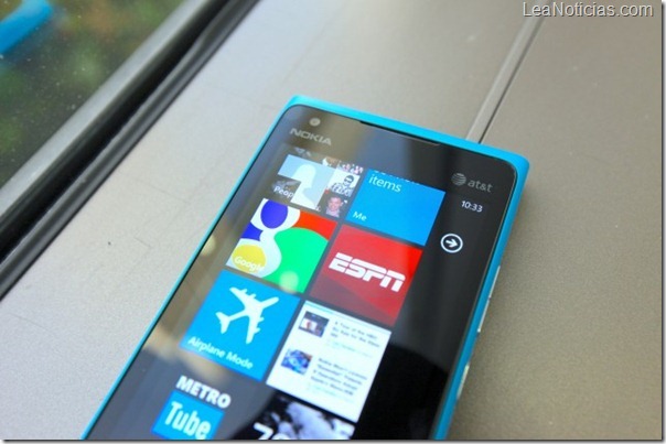 Nokia-Lumia-900-006-640x426